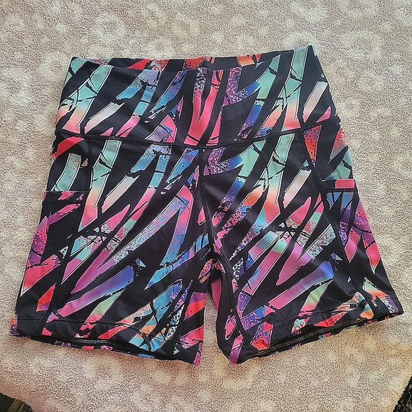 CVG Saved by the 90's Medium - Picture 4 of 6